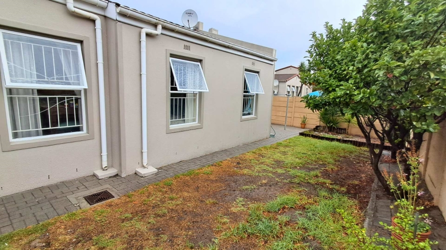 3 Bedroom Property for Sale in Parow North Western Cape